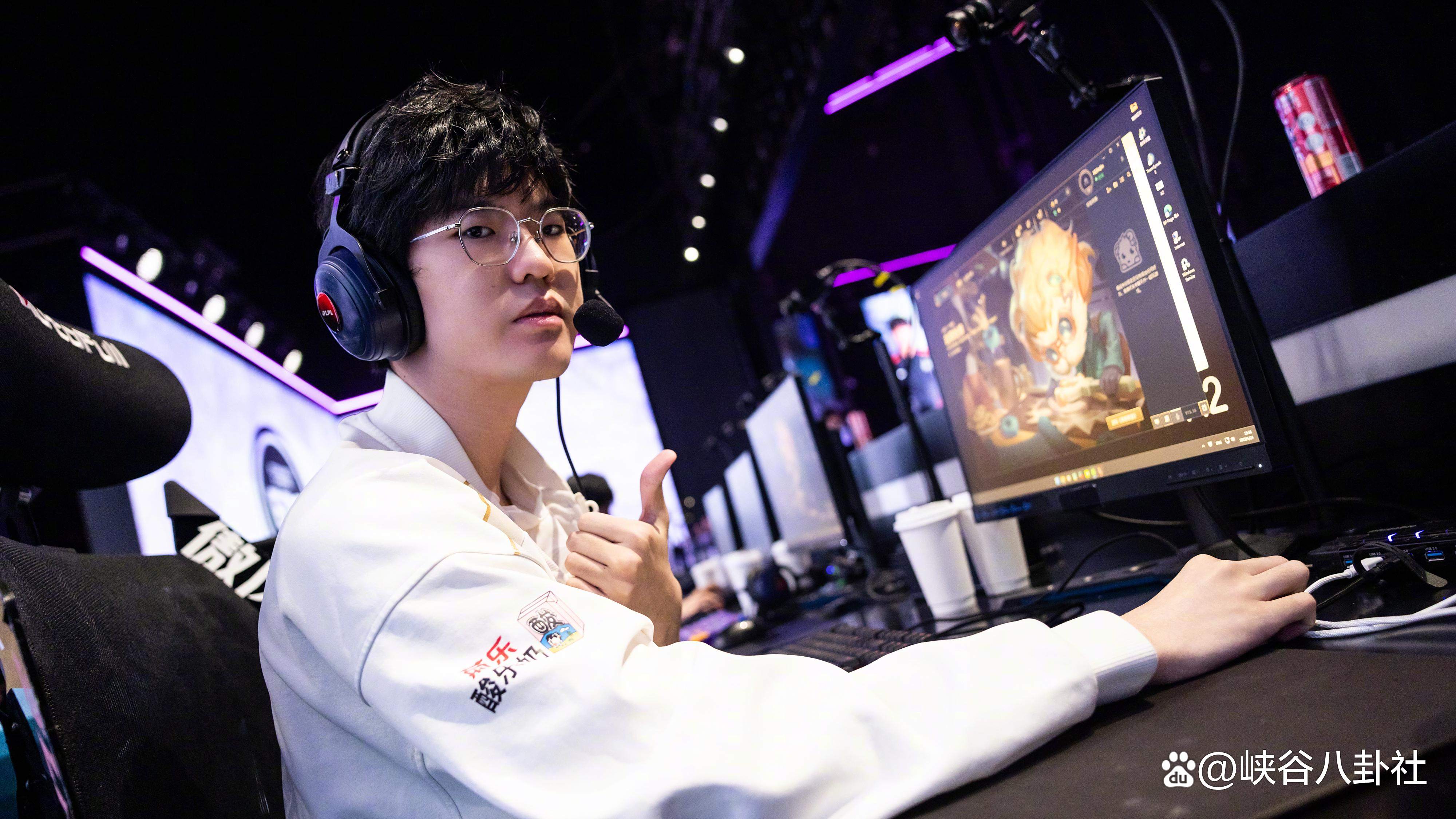 开云体育-Rookie意外战胜利物浦，刷新纪录引爆全场！