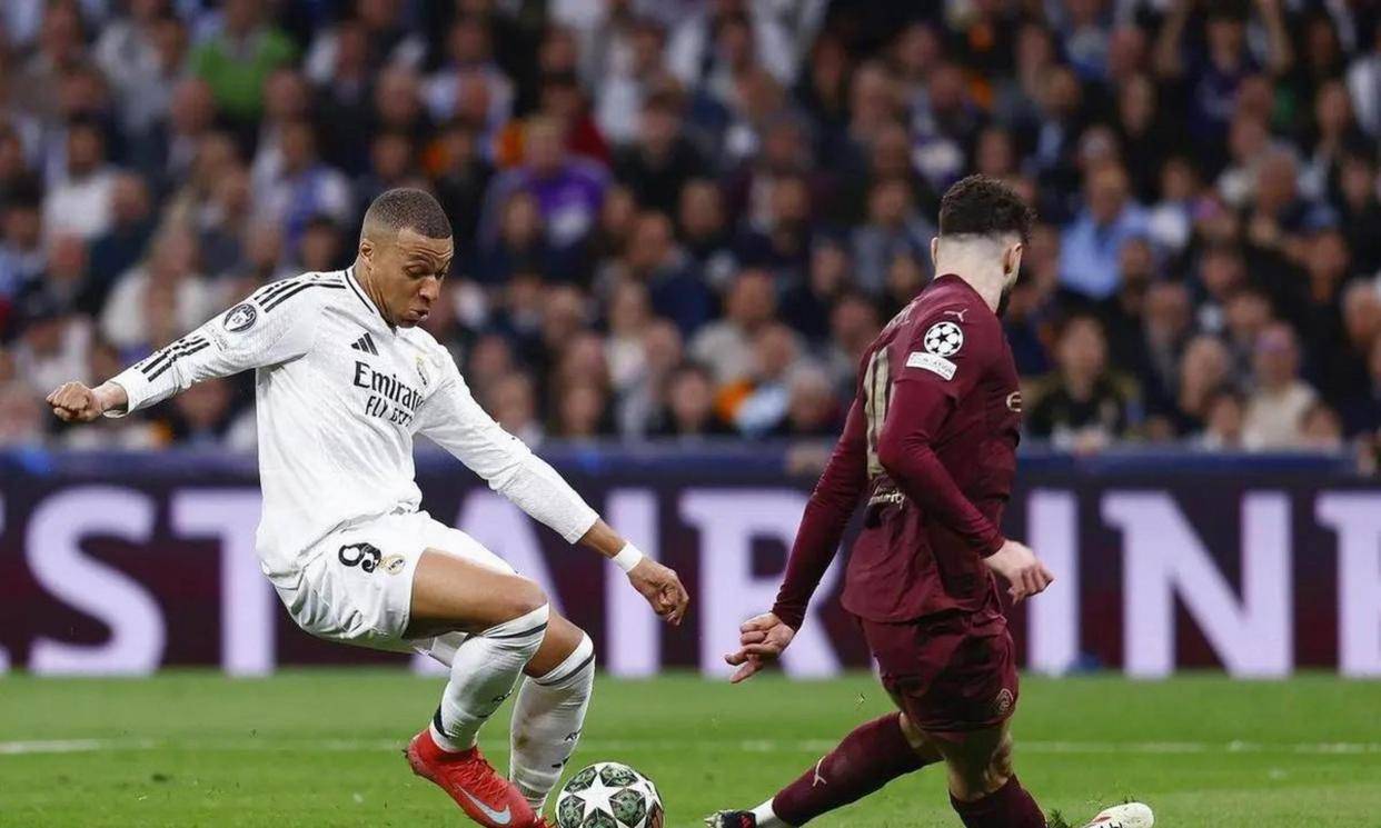 开云-包含姆巴佩回归赛场，逆转首场状态亮眼，加拿大队观众沸腾！的词条